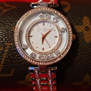 Jessica Simpson 35mm‎ Ladies Floating Crystal Silver & Gold Bracelet Watch